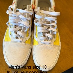 Men’s Vans Size 10.